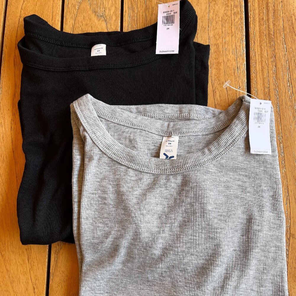NWT BUNDLE of 2 Women’s Old Navy Ribbed Athletic Tee Short Sleeve 2X